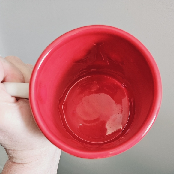 Crate & Barrel Christmas Santa mug like new - Picture 6 of 6